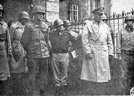 The Chief of Staff General Marshall visits Division command post at Doncourt, France, in October 1944